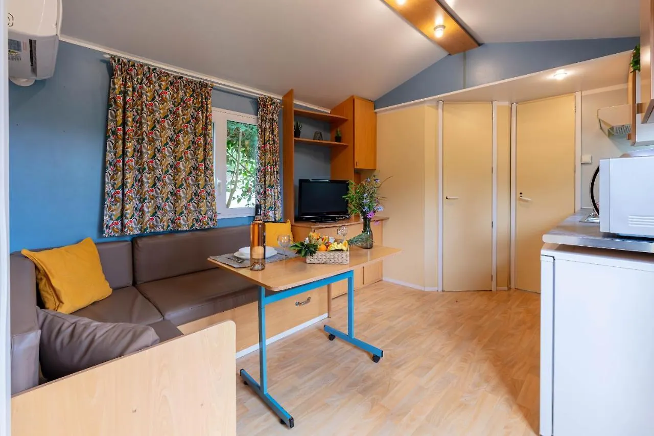 בית נופש הייר La Doucette, Mobil-Home Climatise Au Coeur Du Vignoble Et A 50M De La Mer צרפת