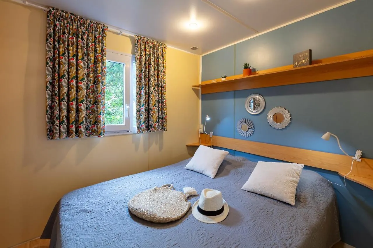 הייר La Doucette, Mobil-Home Climatise Au Coeur Du Vignoble Et A 50M De La Mer 0*,