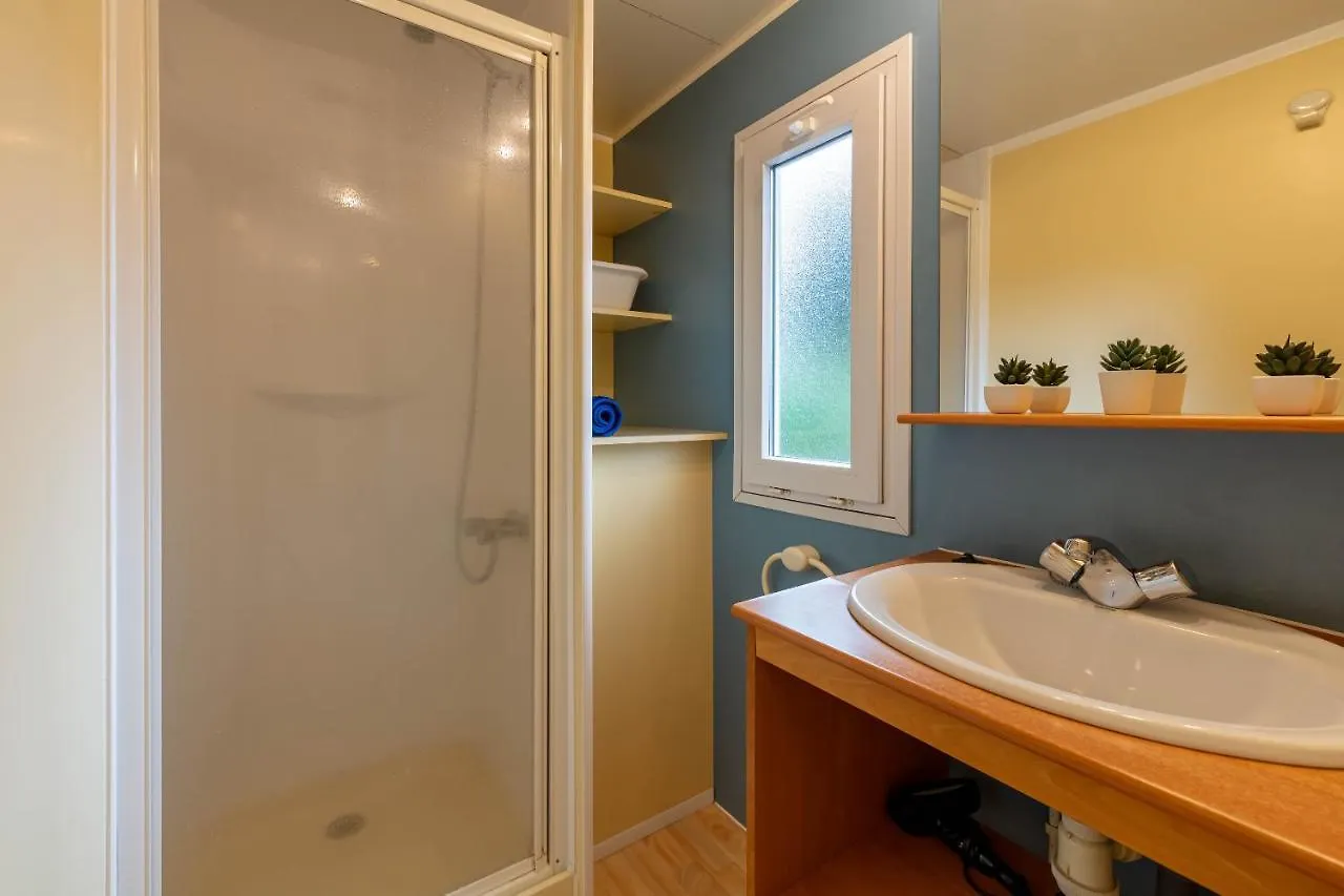 הייר La Doucette, Mobil-Home Climatise Au Coeur Du Vignoble Et A 50M De La Mer
